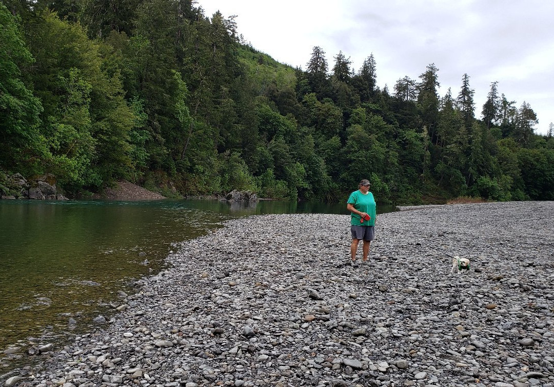 Chetco river-布鲁金斯必去景点