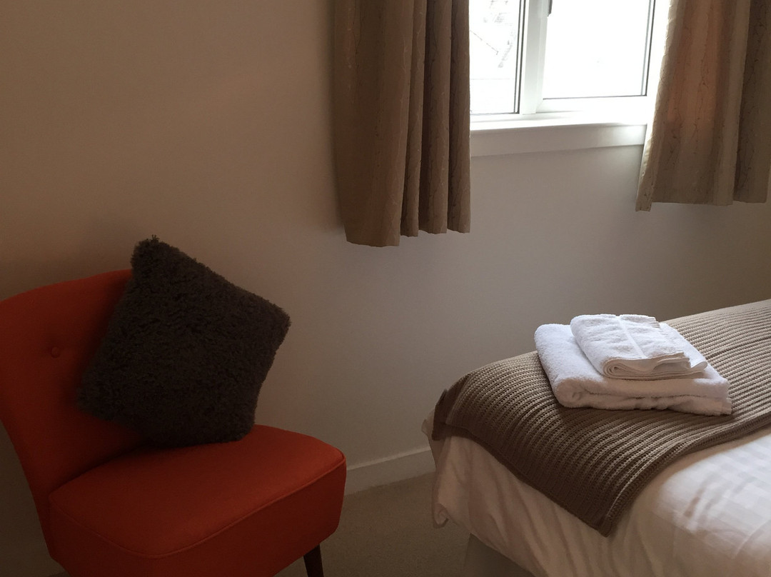 Stables Guest House主图