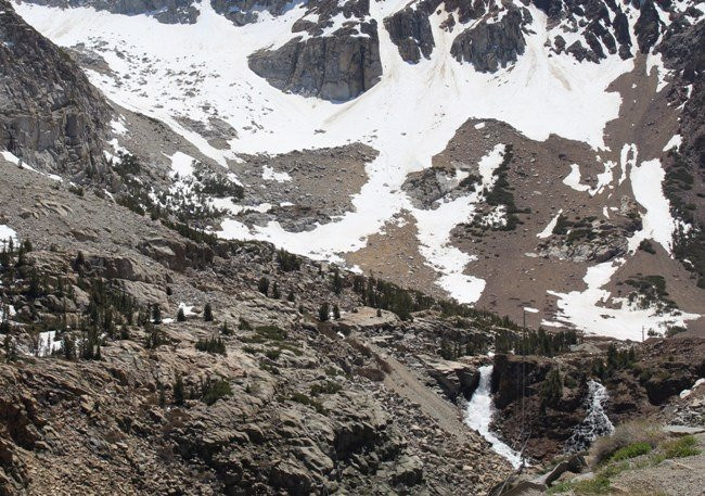 Lee Vining Falls-利韦宁必去景点