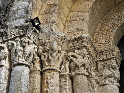 Eglise Saint-Martial-Dirac必去景点