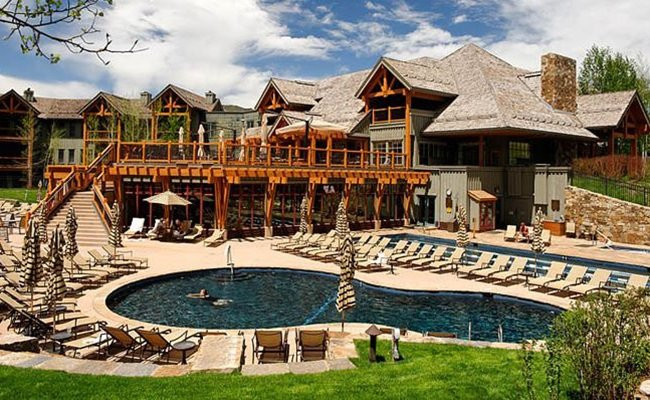 The Residences at Snowmass Club主图