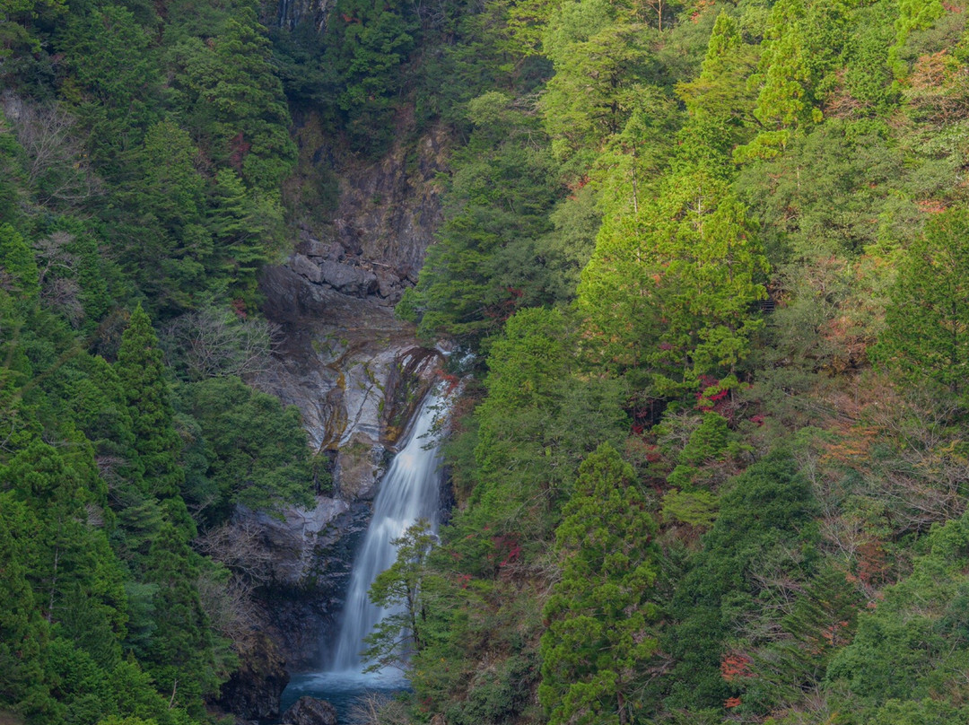 Fudonanae Falls景点图片
