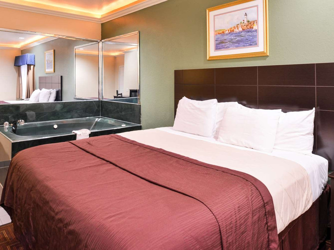 Americas Best Value Inn Baytown主图