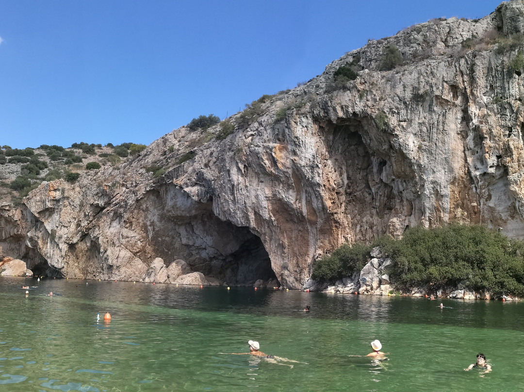 Lake Vouliagmeni景点图片