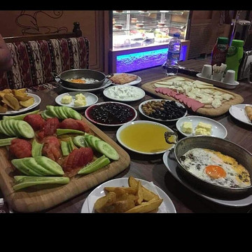 Batman餐馆和美食-Grand Cafe