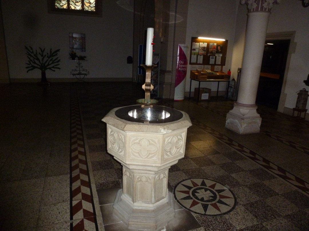 Herz Jesu Kirche-杜伊斯堡必去景点