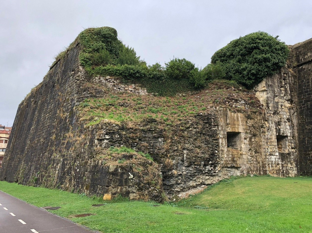 Muralla de Hondarribia