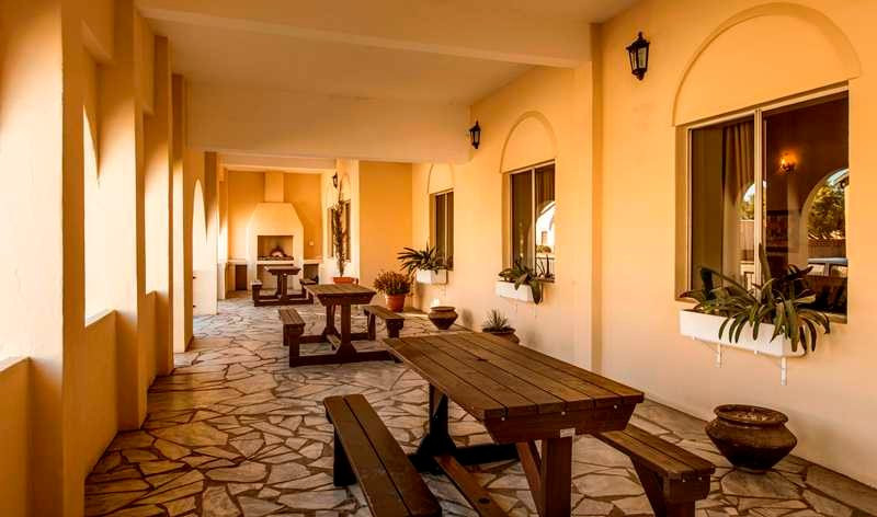 Calvinia Hotel by Country Hotels主图