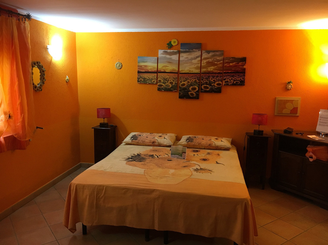 B&B Sole Luna e Girasoli主图