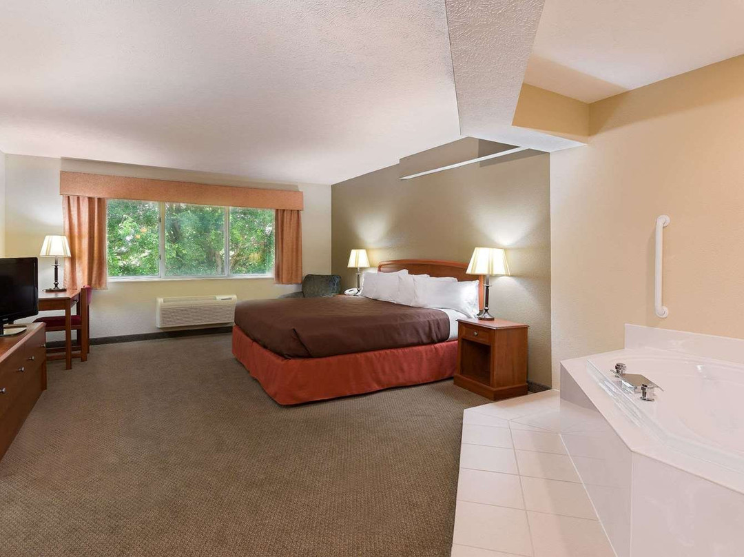 AmericInn by Wyndham Republic主图