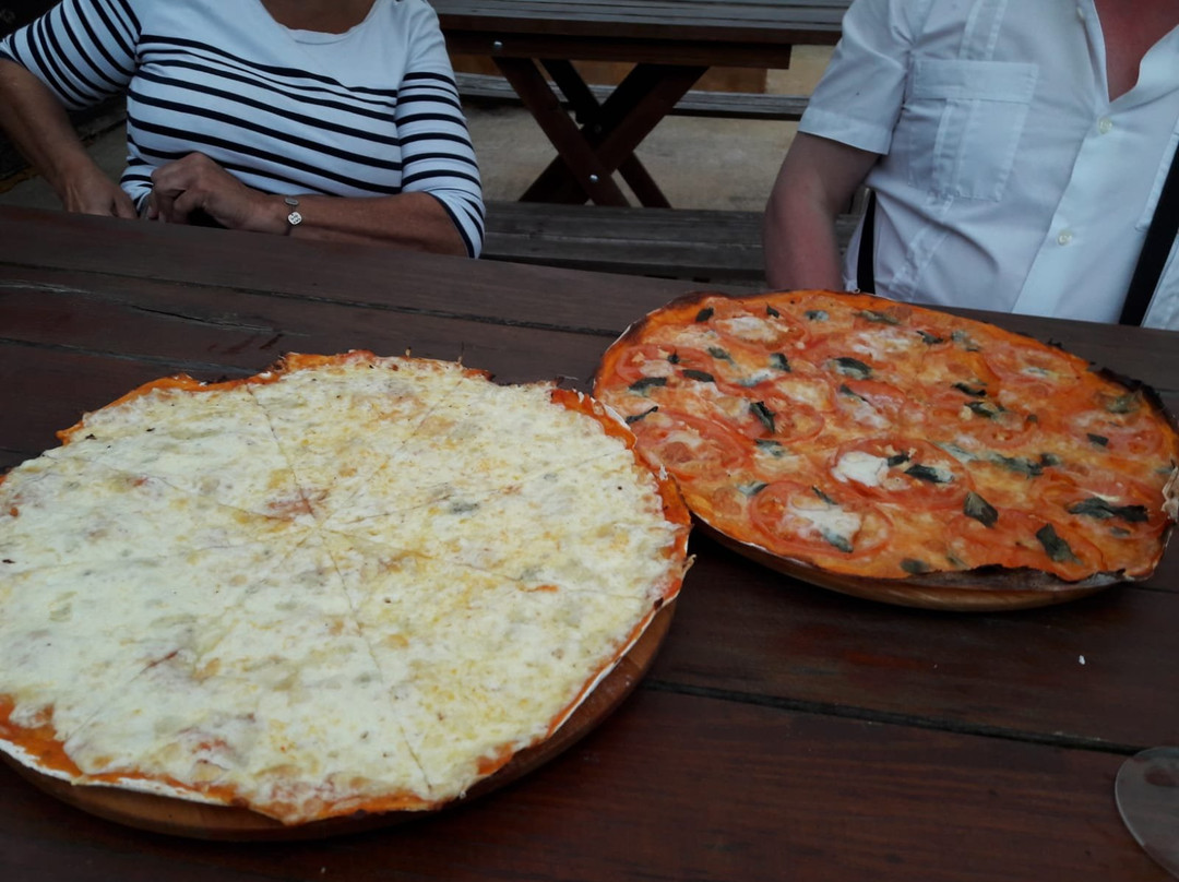 Pizzería Medieval El Collado de las Lobas主图
