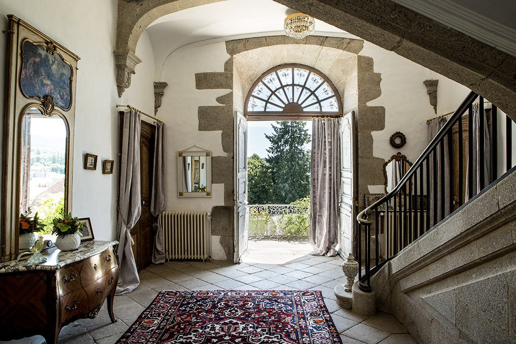Château de Sainte-Feyre景点图片