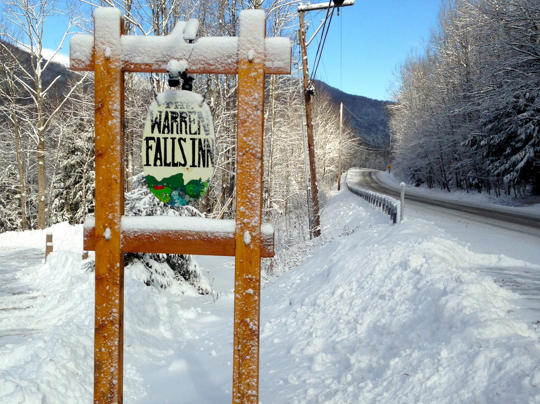 The Warren House主图