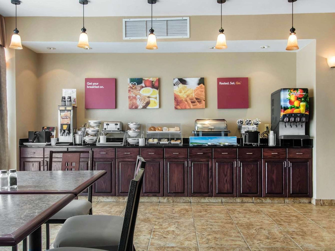 Comfort Suites Cullman I-65 Exit 310主图