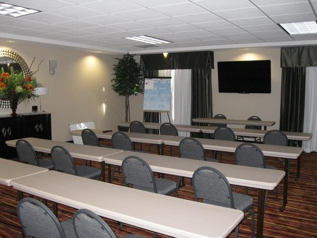 Best Western Plus Cushing Inn & Suites主图