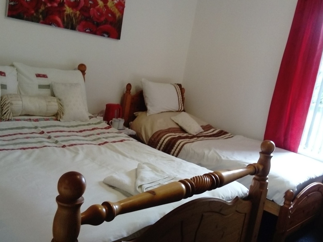 Larchwood Hotel主图