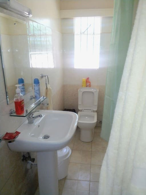 Kifaru House Karen主图