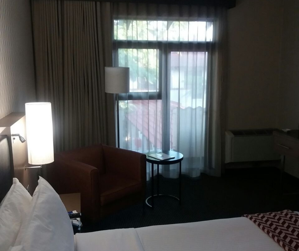 Garden Court Polokwane主图