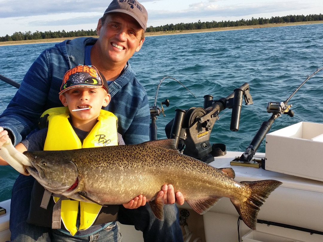 Stormy Chinook Fishing Charters景点图片