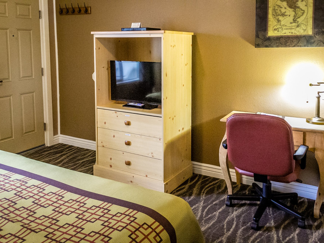 Green Gables Motel & Suites主图