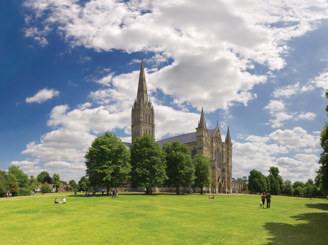 Salisbury Cathedral and Magna Carta景点图片