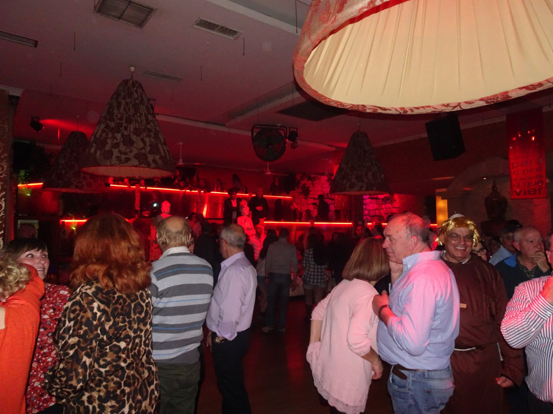 Purple ZEN Night Club-Seixal必去景点