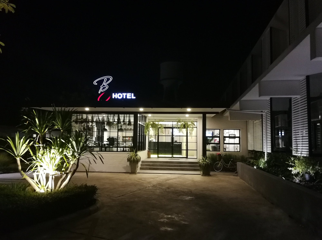 By Hotel主图