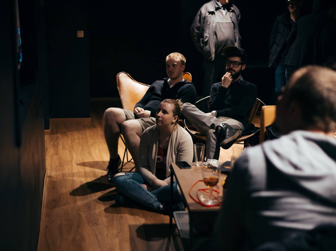 Spawn Bar-夏勒华必去景点