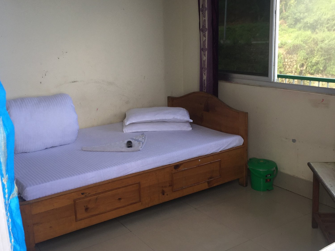 Hotel Majestic, Bhedetar主图