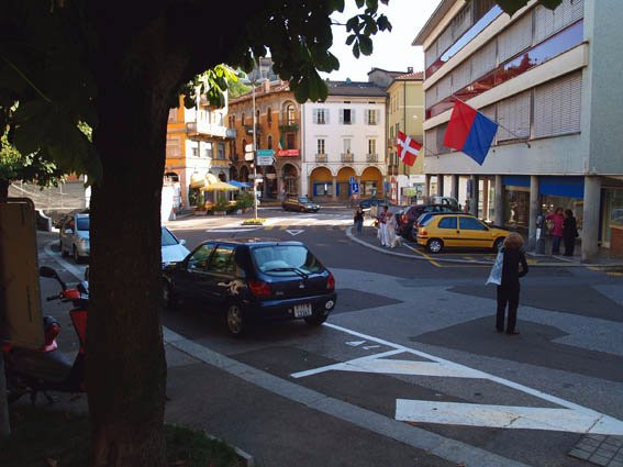 Piazza del Ponte-门德里西奥必去景点