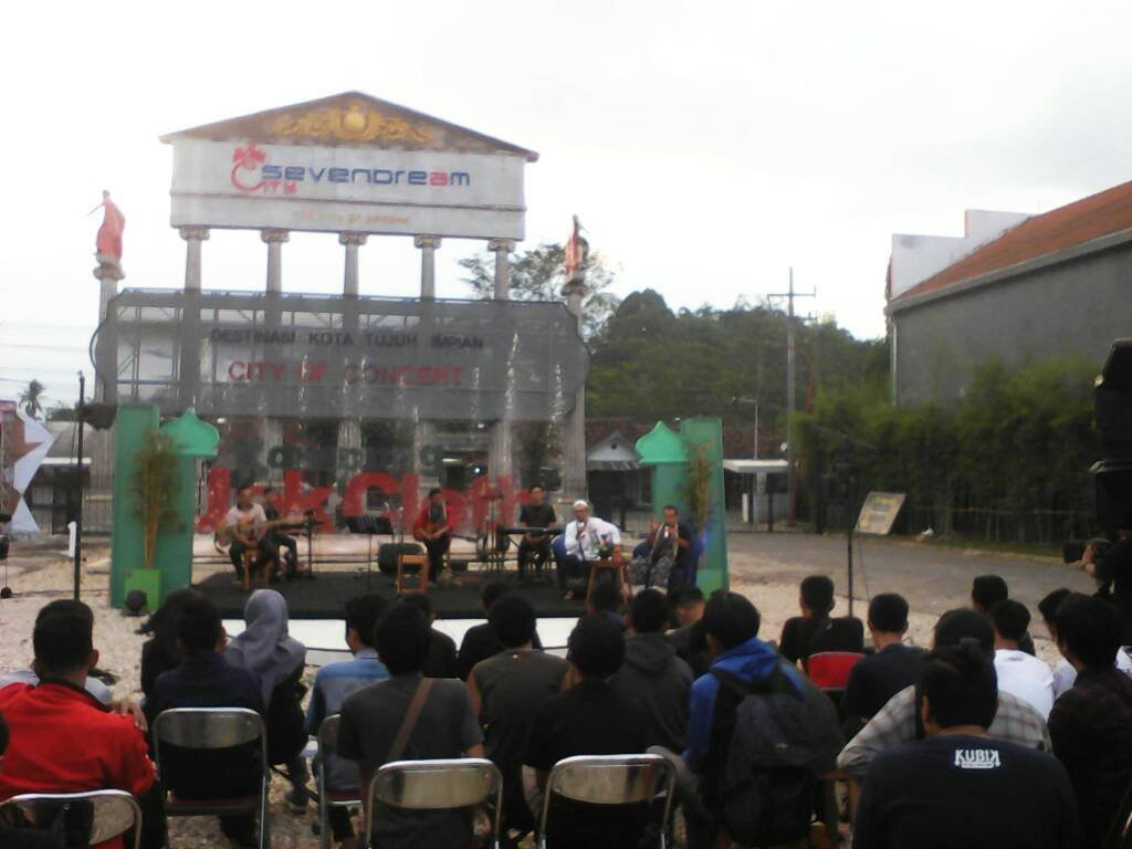 Kampung JakCloth景点图片