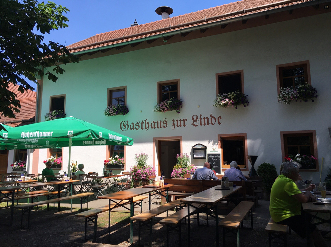 Johannesbrunn餐馆和美食-Gasthaus zur Linde