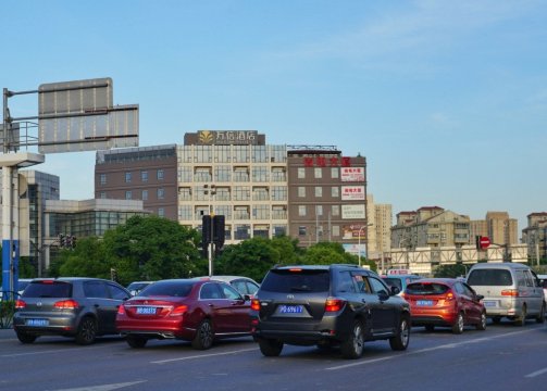 万信酒店(上海世博园高科西路地铁站店)-浴室