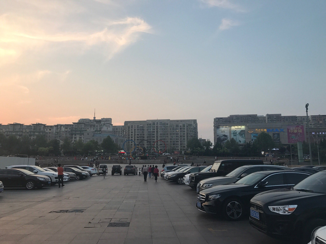 大连恒隆广场-大连市必去景点