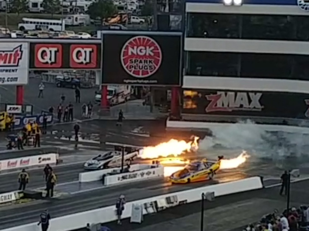 zMAX Dragway景点图片