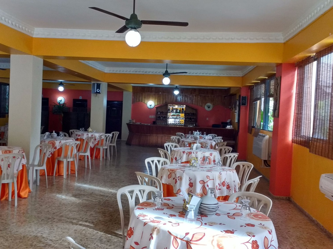 玛丽亚蒙特兹餐厅酒店