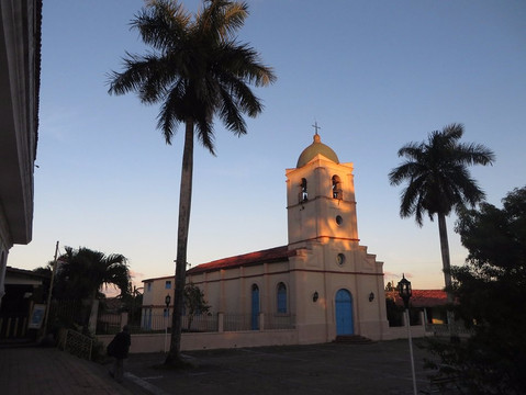 Iglesia del Sagrado Corazon de Jesus-维纳勒斯必去景点
