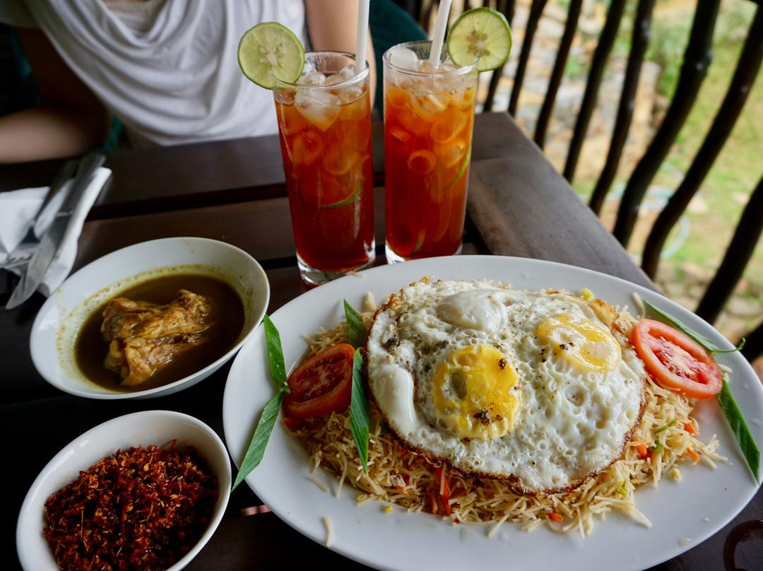 Sinharaja Forest Edge主图