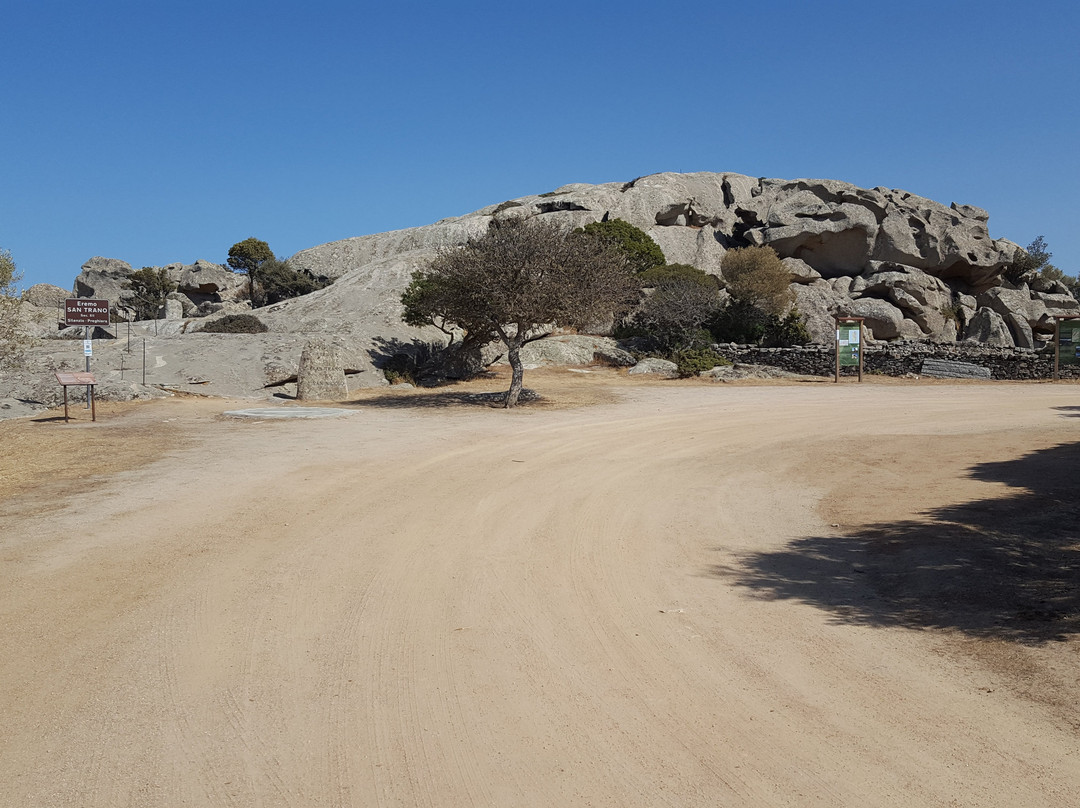 Chiesa di San Trano-Luogosanto必去景点