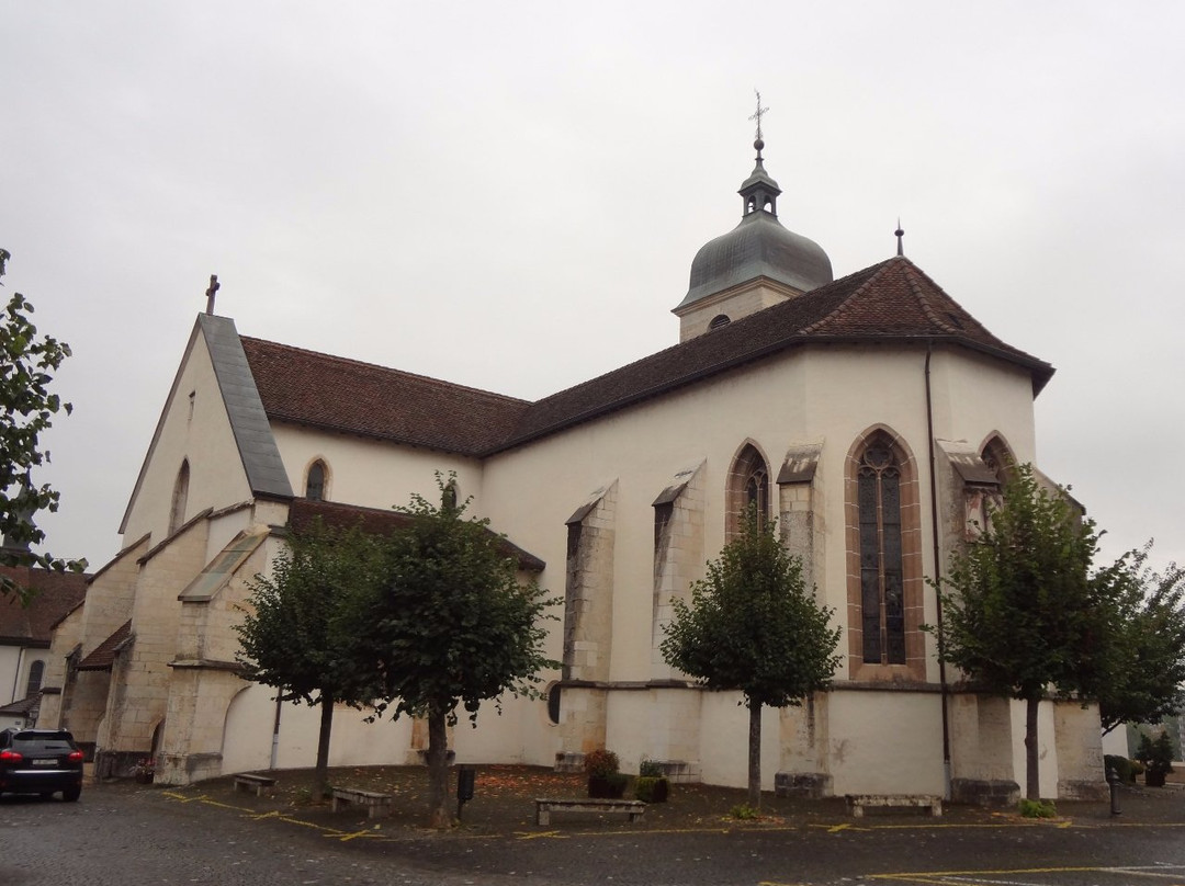 Fontenais旅游景点-Eglise Saint-Pierre