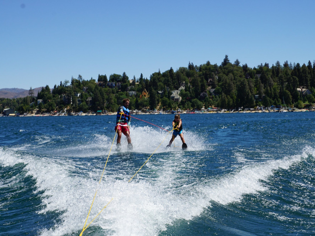 McKenzie Water Ski School-箭头湖必去景点