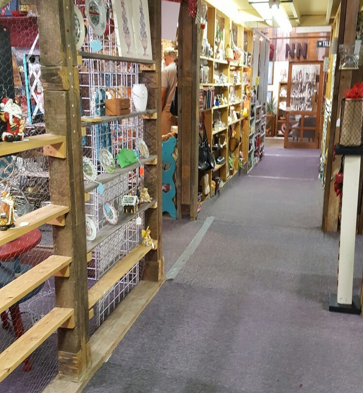 Hoover's Have All Mall-Claremore必去景点