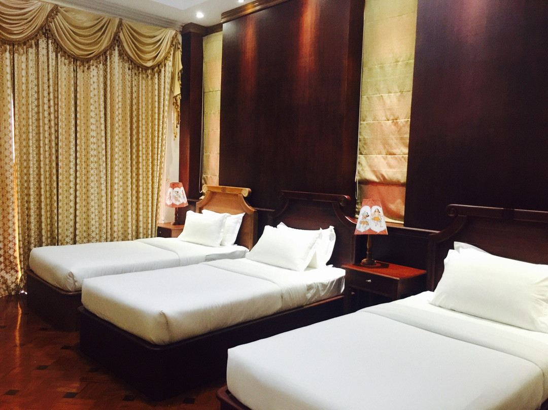 Royal Lotus Hotel
