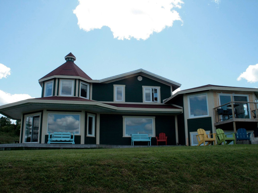 Elaine's Bed and Breakfast By The Sea主图