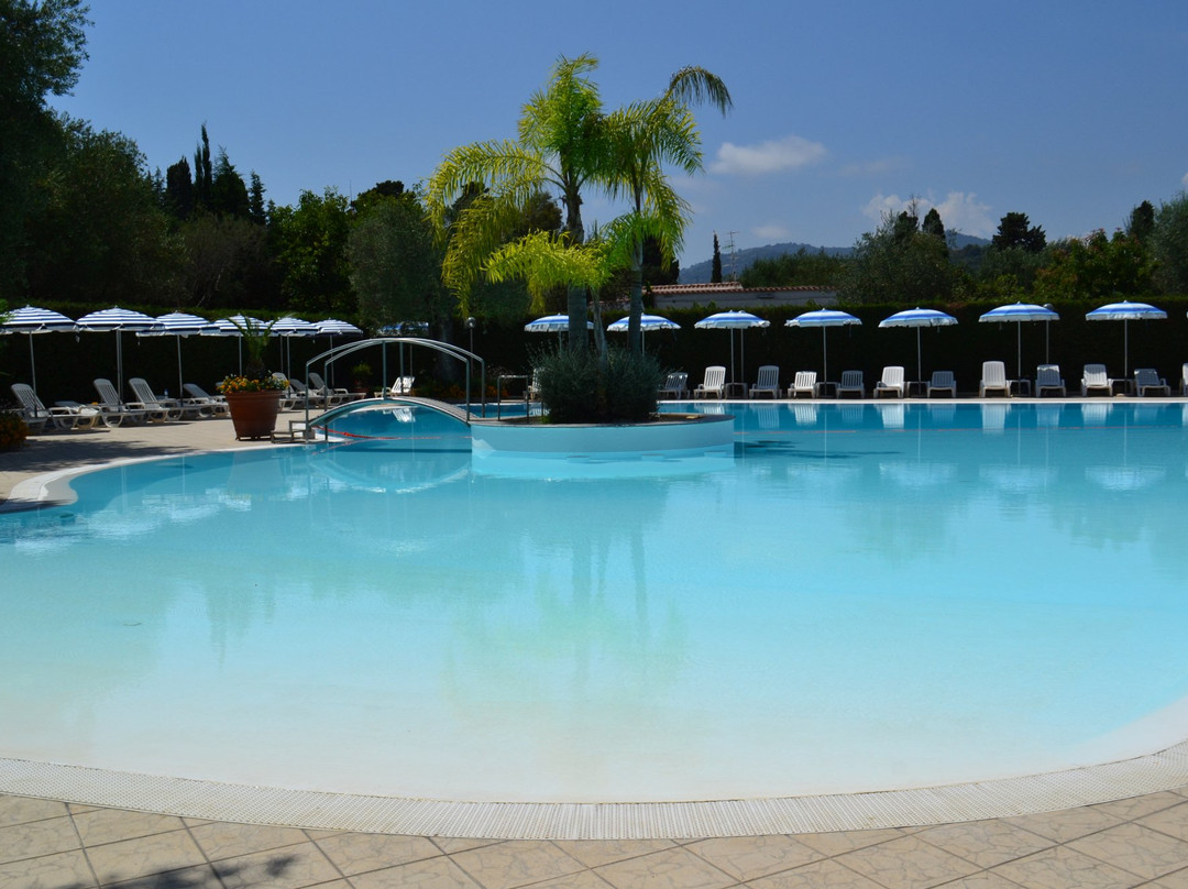 Elayon Club Residence