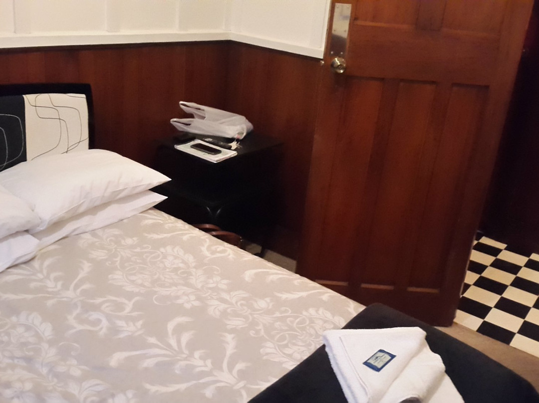 The Commercial Hotel主图