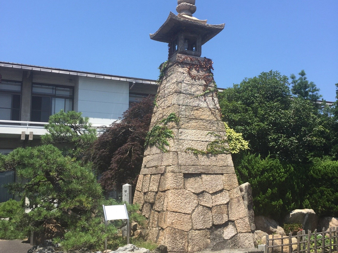 Takatoro Lantern at Suzaki-敦贺市必去景点