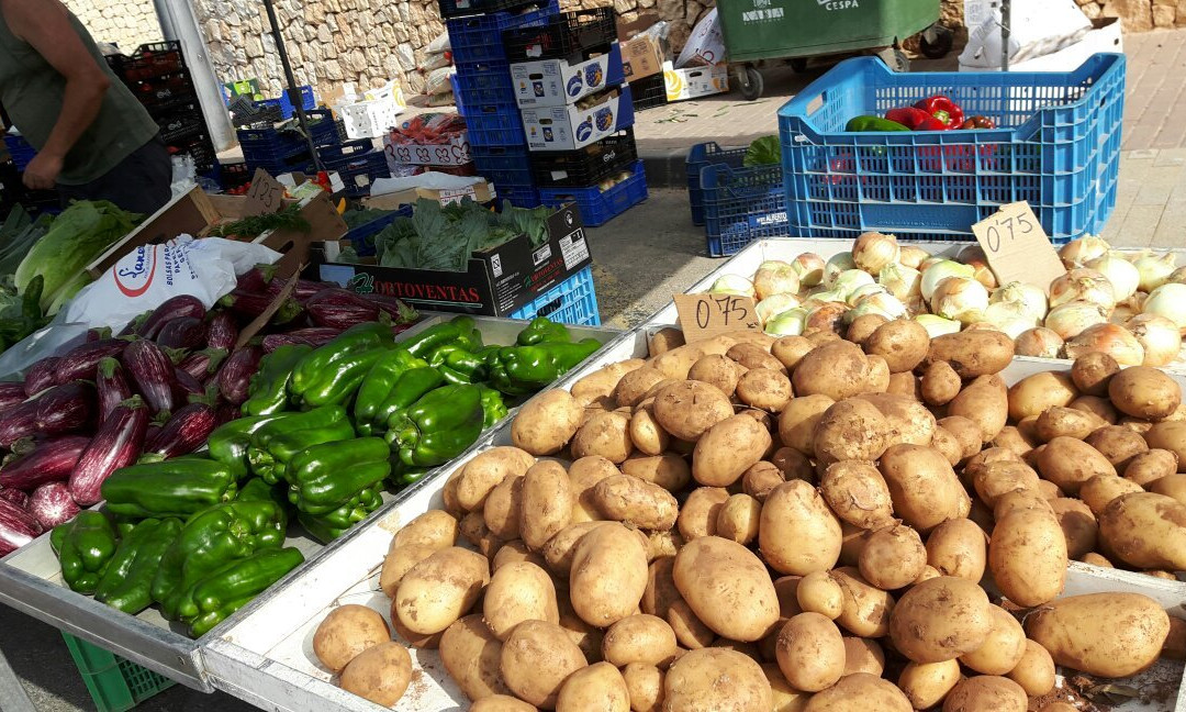 Javea Weekly Market-哈韦阿必去景点