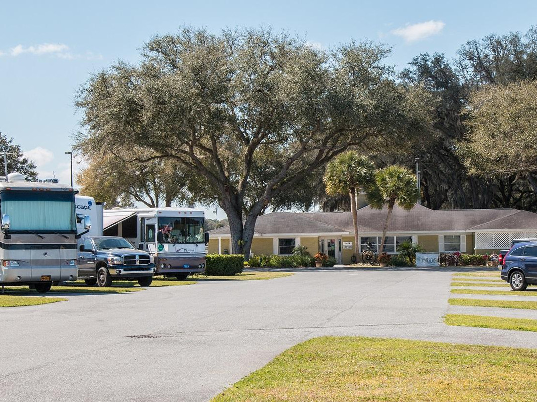 Paradise Oaks RV Resort