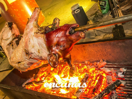 Encanas Bar-孔迪镇必去景点